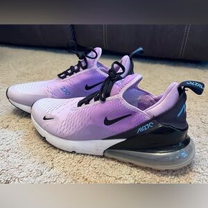 Nike Women’s Air Max 270 shoes
Size 10
